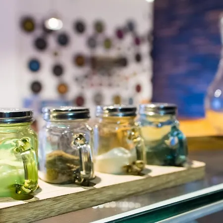 Feel At Oda ve Kahvaltı 3*