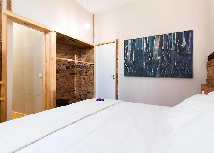 Feel At Bed & Breakfast