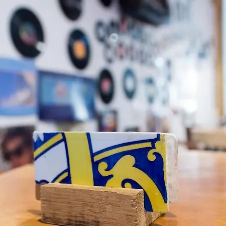 Feel At Nocleg ze śniadaniem 3*