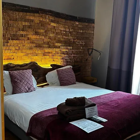 Feel At Bed & Breakfast